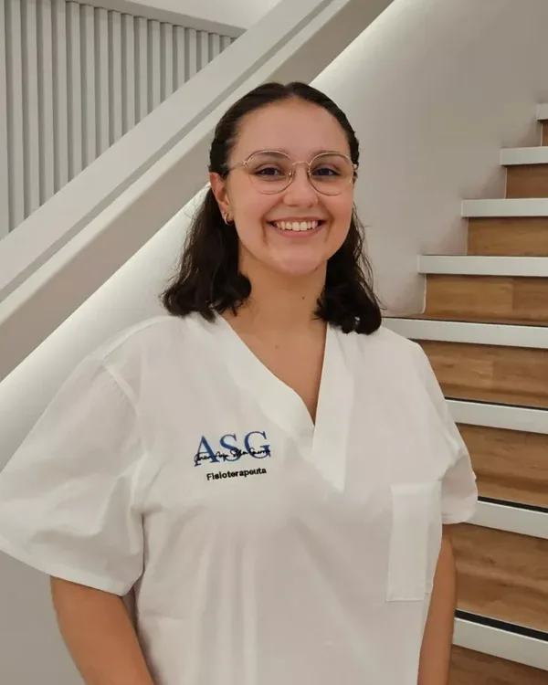 Carolina Aleixo, physiotherapist at Clinica Ana Silva Guerra